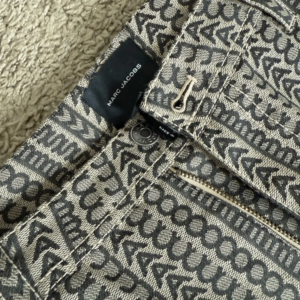 Marc Jacobs Wide Monogram Patterned Pants - Picture 7 of 10